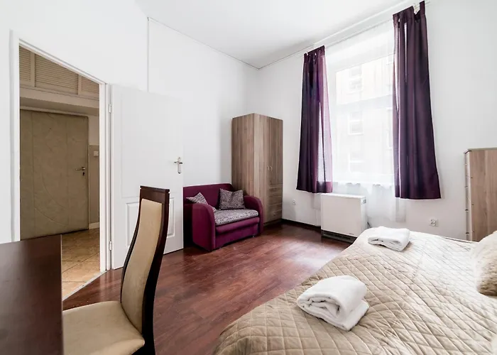 Mostowa Standard By Bookinghost *