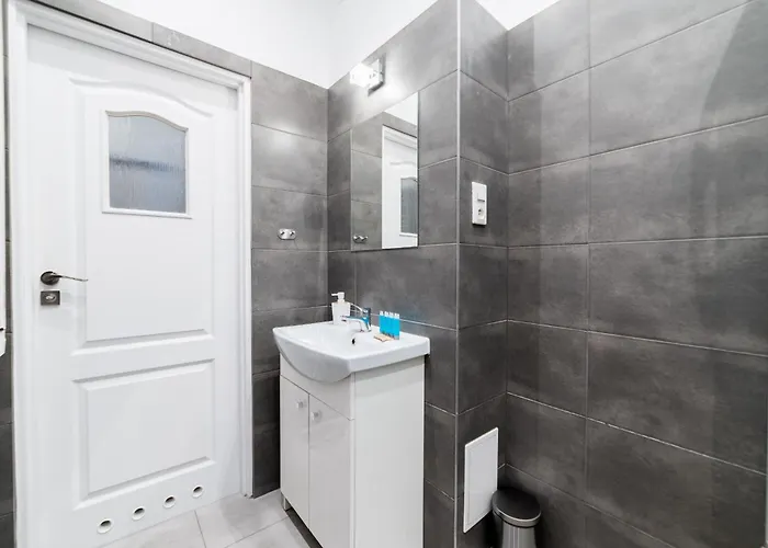 Apartmán Mostowa Standard By Bookinghost