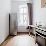 Mostowa Standard By Bookinghost *