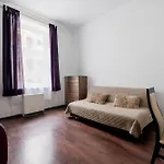 Mostowa Standard By Bookinghost