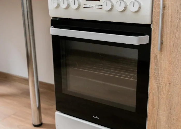 Mostowa Standard By Bookinghost * بوزنان