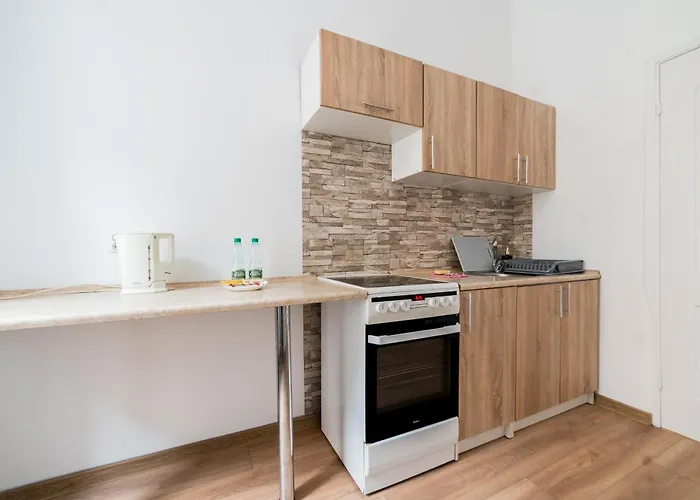 Mostowa Standard By Bookinghost * بوزنان